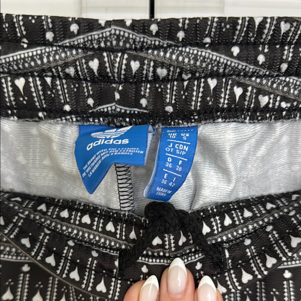 Adidas Black and White Casual Flared Bottoms - Picture 3 of 5